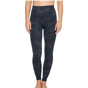 SPANX Leggings Look at Me Now Seamless Charcoal Camo Leggings M